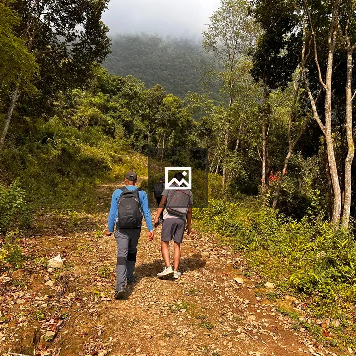 Energetic hikers on Champa Devi route