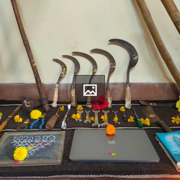 Khandenavami Pooja with Tools and Gadgets