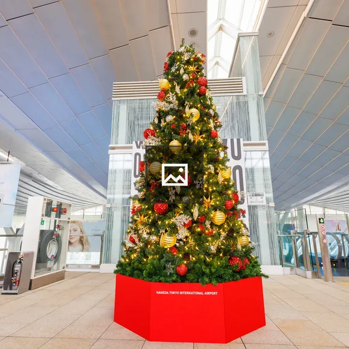 Christmas Tree at Tokyo Haneda Airport
