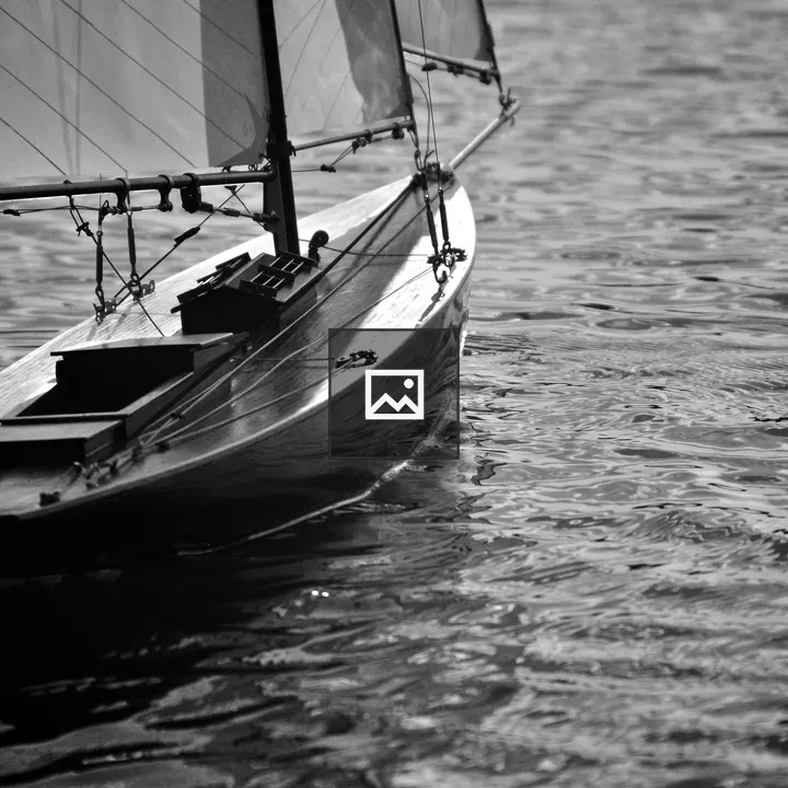 Maxum scale model boat