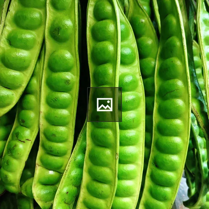 Green flat beans