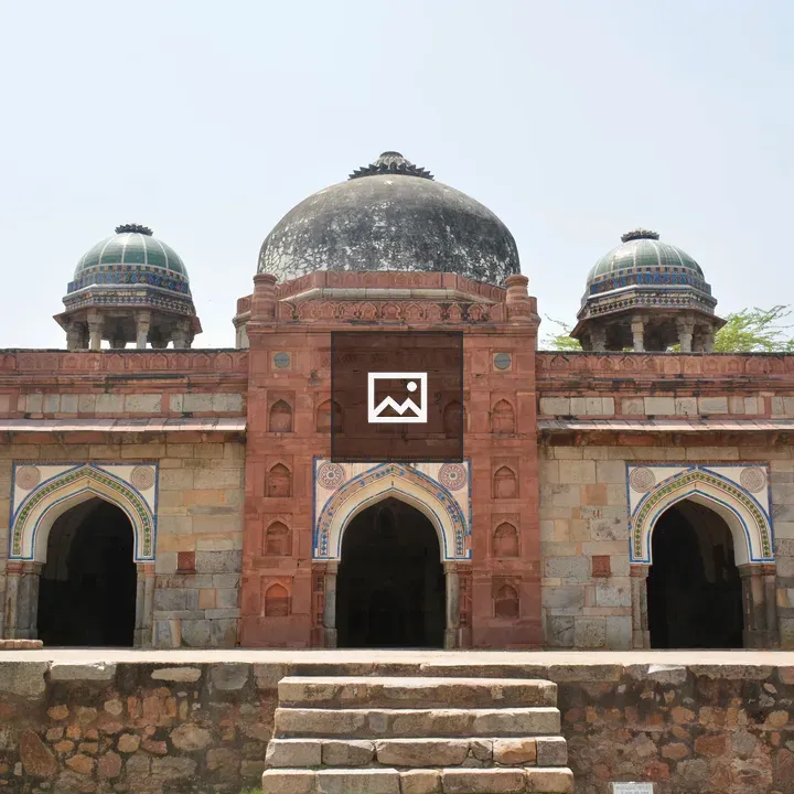 Front view of mosque at Isa Khan’s Tomb Complex