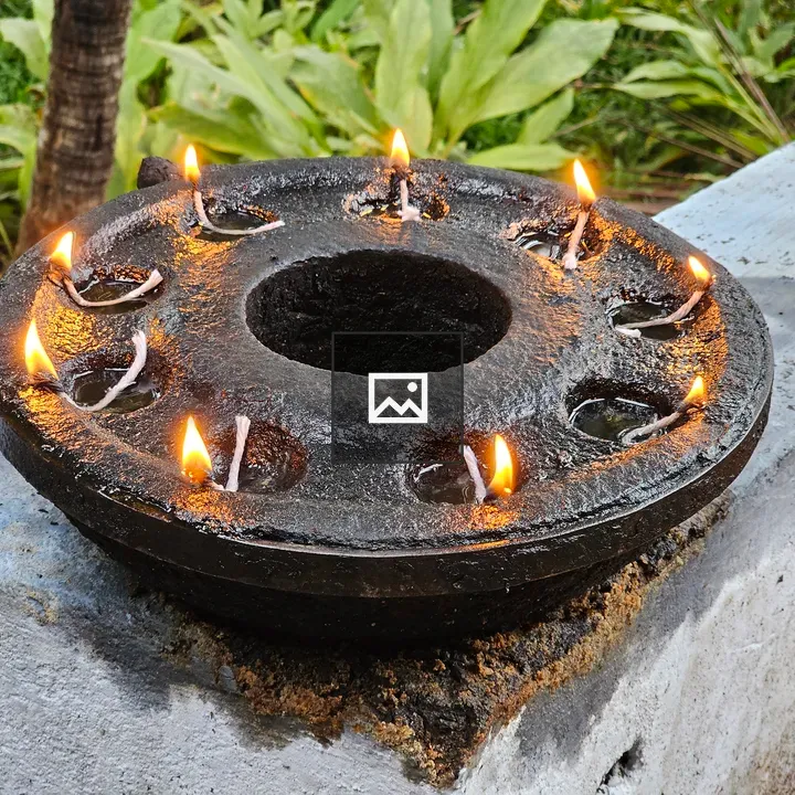 Traditional circular oil lamp