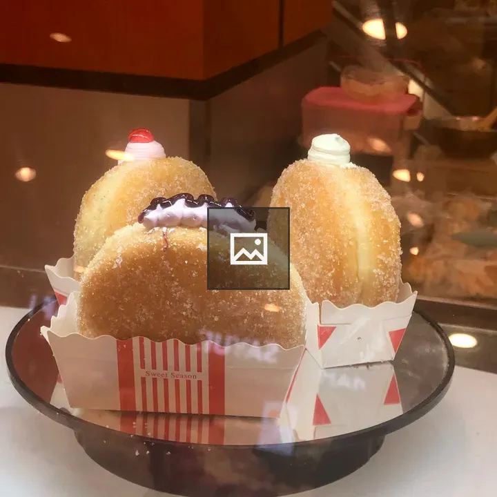 Round Cakes