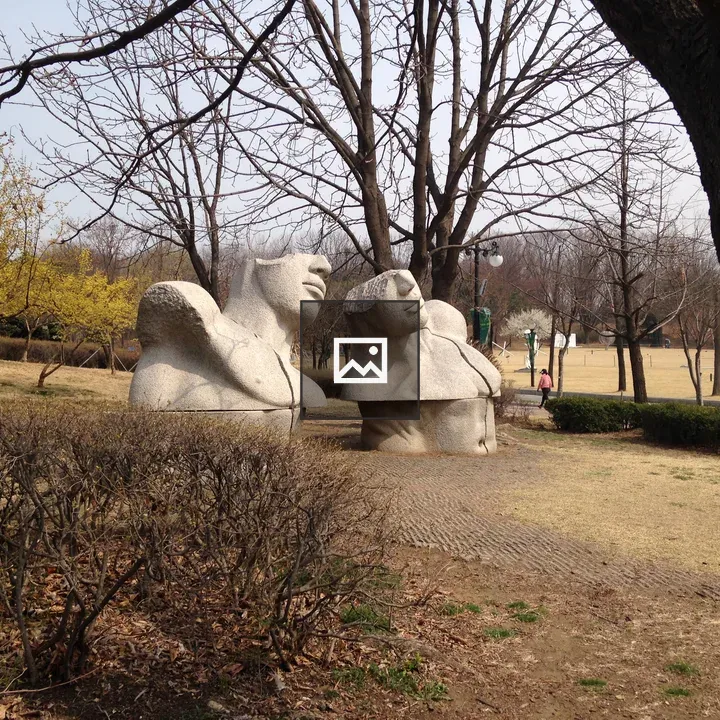 Sculpture in Seoul Park