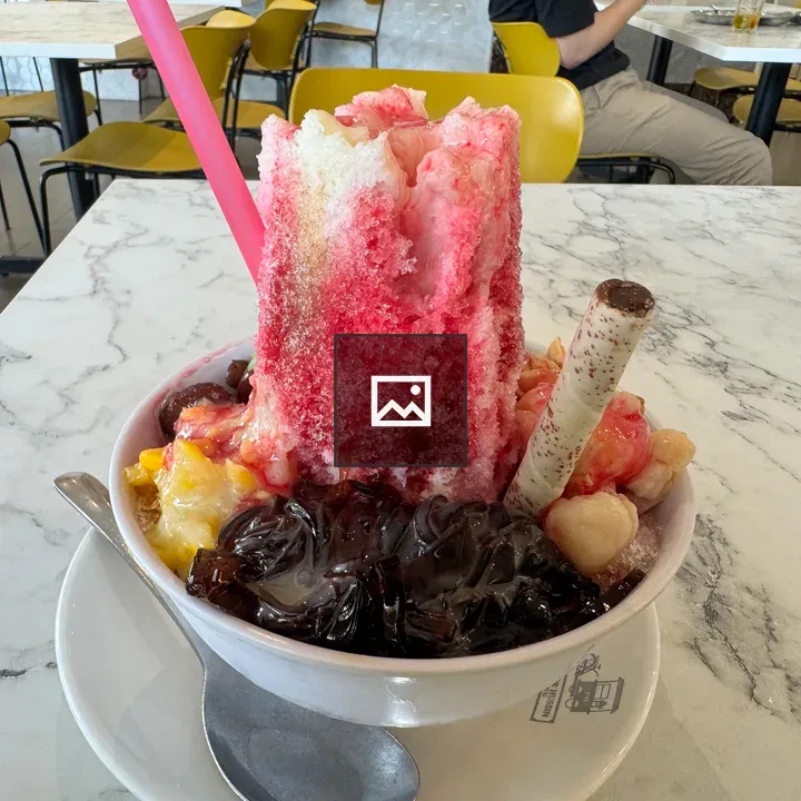 A big shaved ice dessert