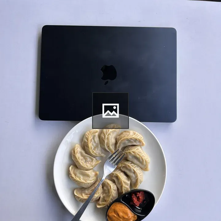 Plate of dumplings in circle