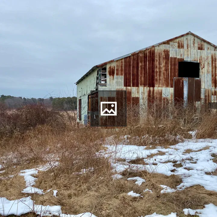 Old barn on Pleasant Hill Preserve