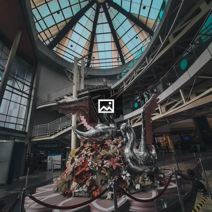 Swan sculpture in atrium