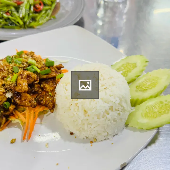 Stir-Fried Chicken with Rice