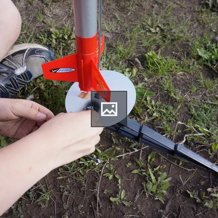 Setting up a model rocket