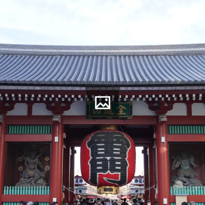 Kaminarimon Temple Gate in Asakusa