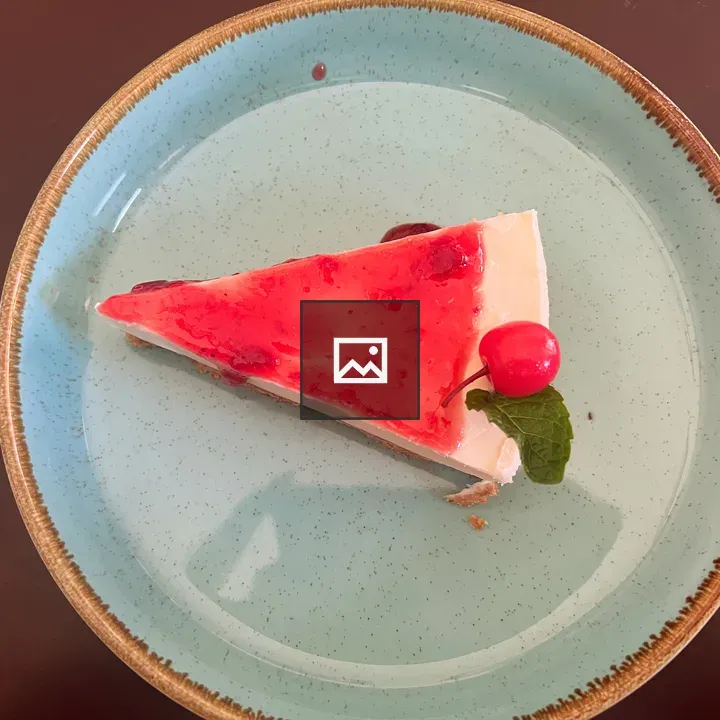 Strawberry Cheesecake Slice