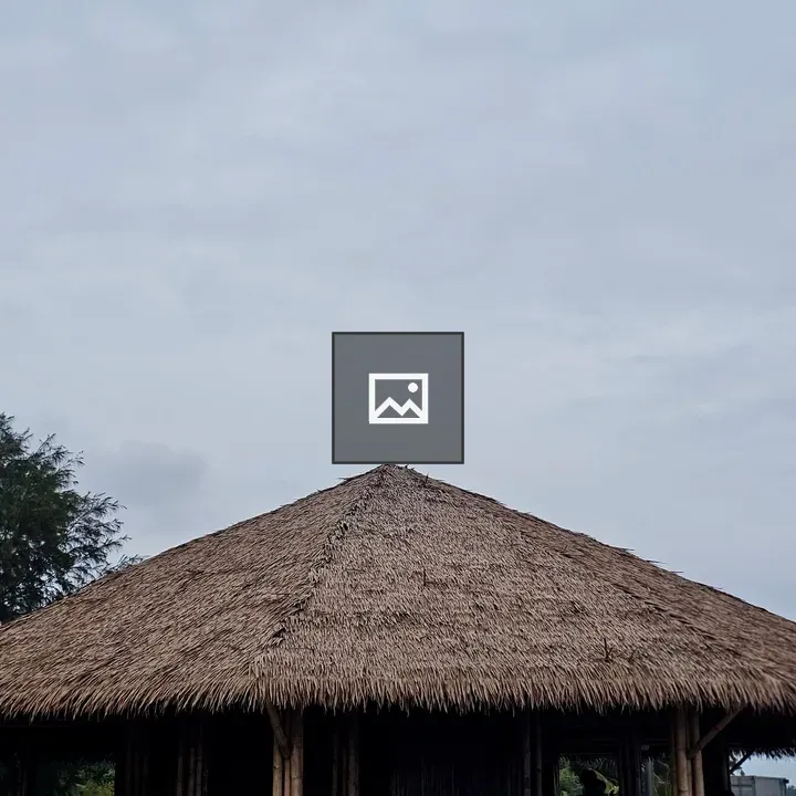 Thatched hut at Chaliyam Beach