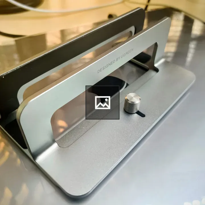 Vertical laptop stand
