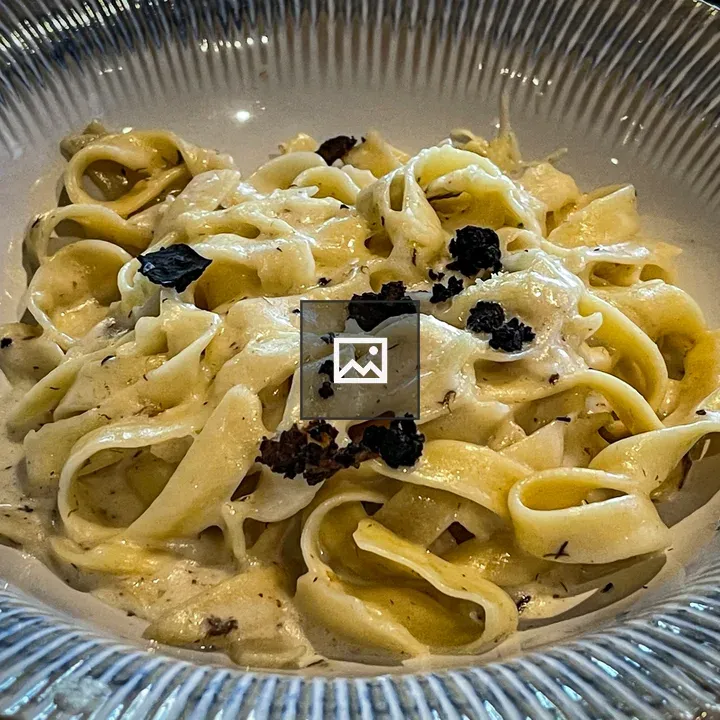 Truffle chicken Alfredo pasta