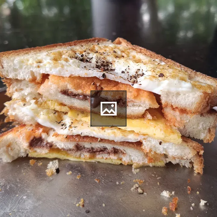 Choco-Sauce Filled Bread