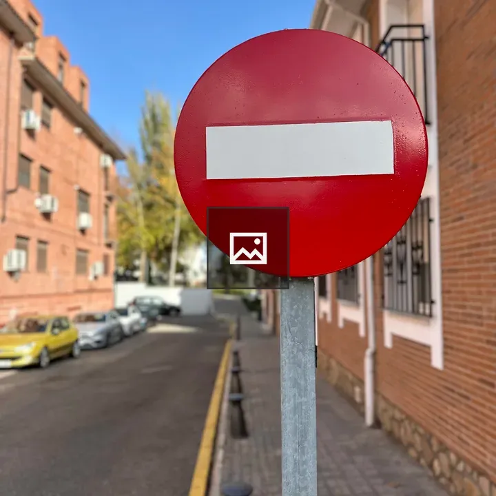Wrong way street sign