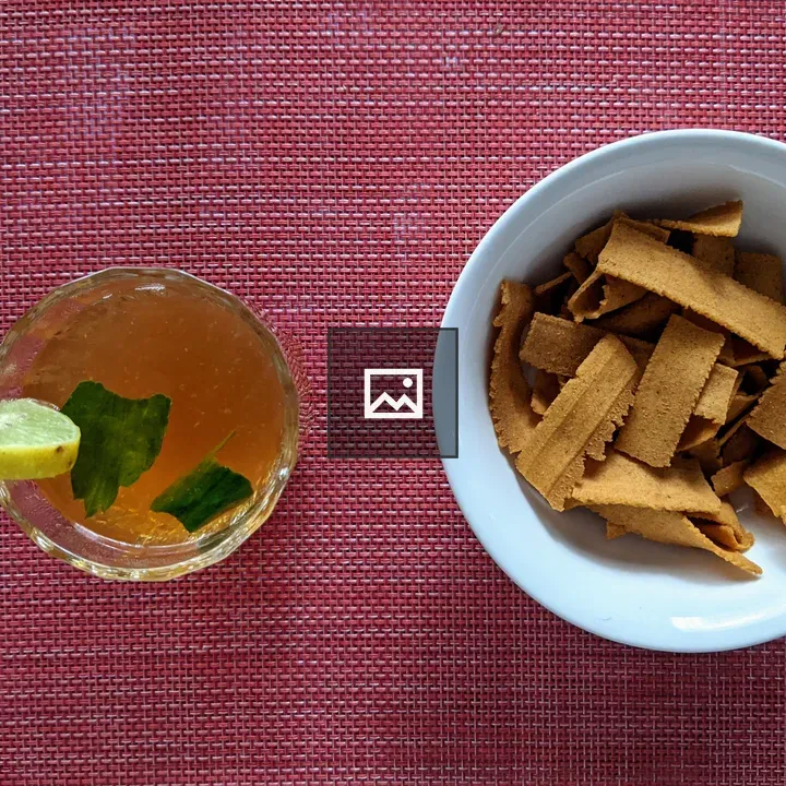 Evening mint lime tea and pakavada