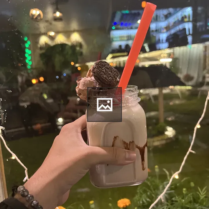 Milkshake in Mason Jar