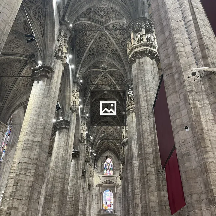 Central cathedral hall, Duomo di Milano