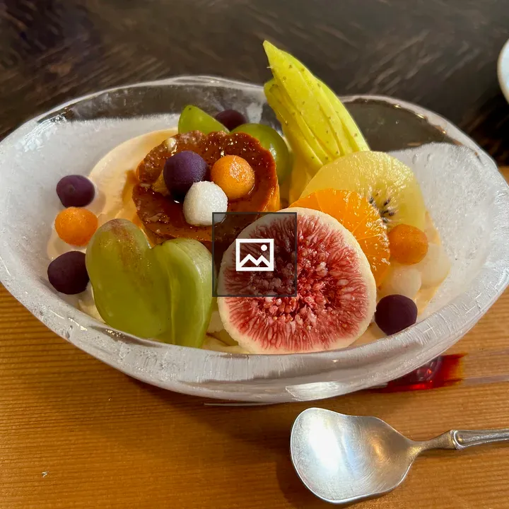 Dessert in Clear Oval Bowl