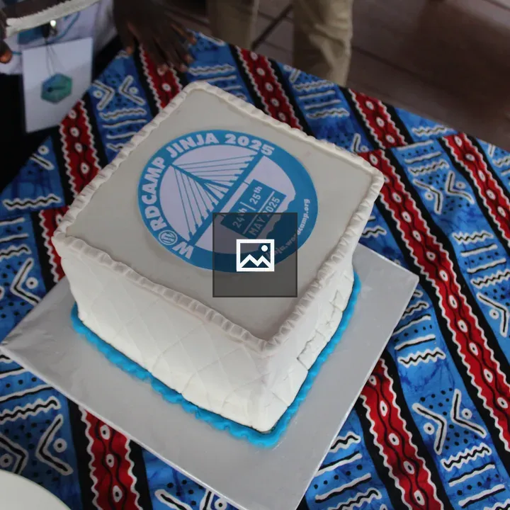 Cake cube with WordCamp label