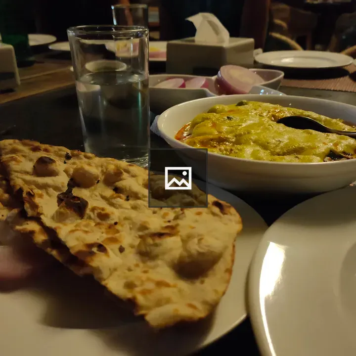 Naan Bread Dinner Setting