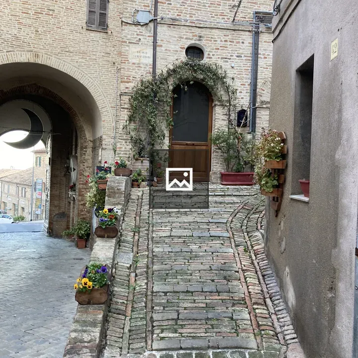 Recanati house details