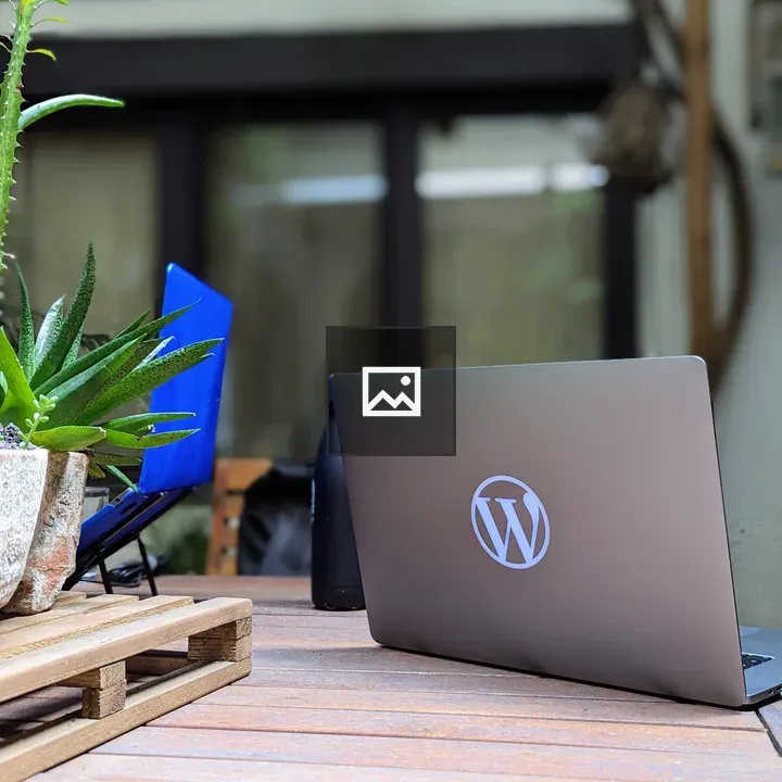 WordPress Logo on MacBook