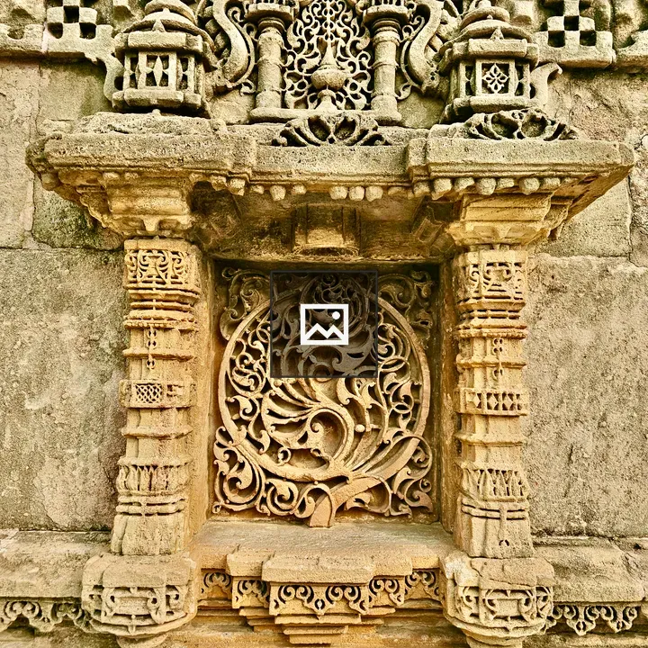 Adalaj Stepwell stone carving