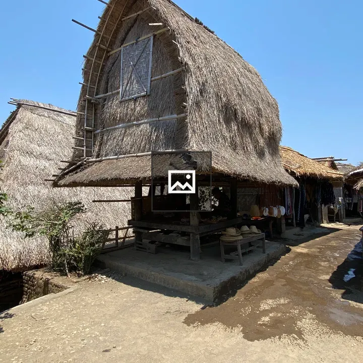 Rice barn in Sade village