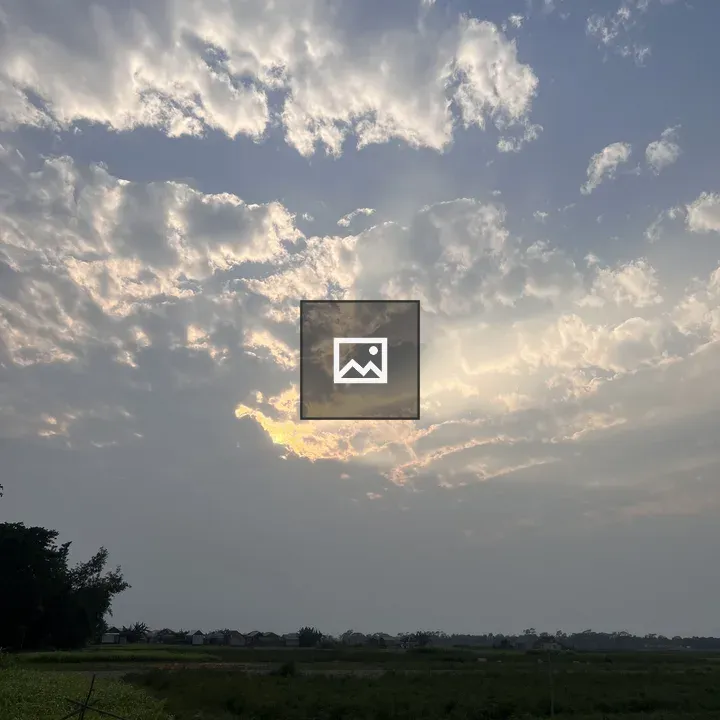 Sky View Before Rain