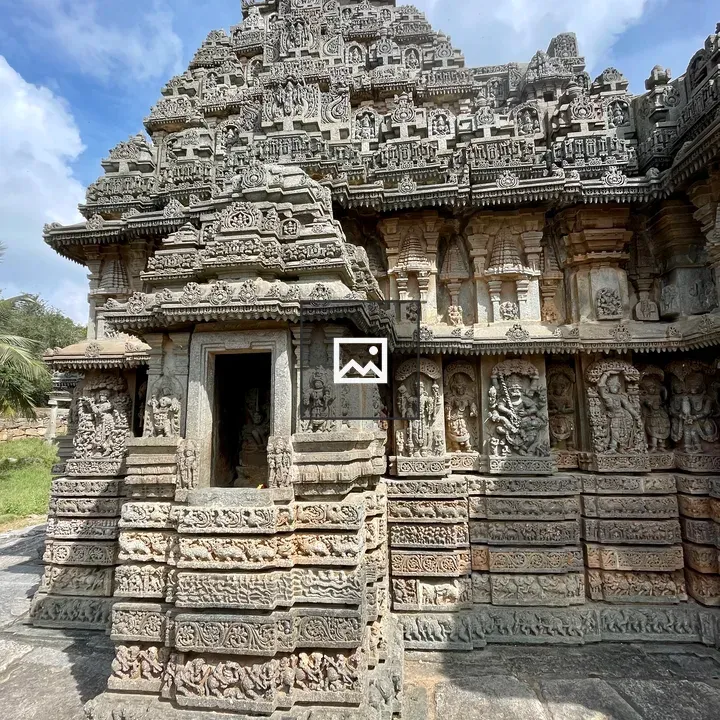 Temple tower carvings at Nuggehalli