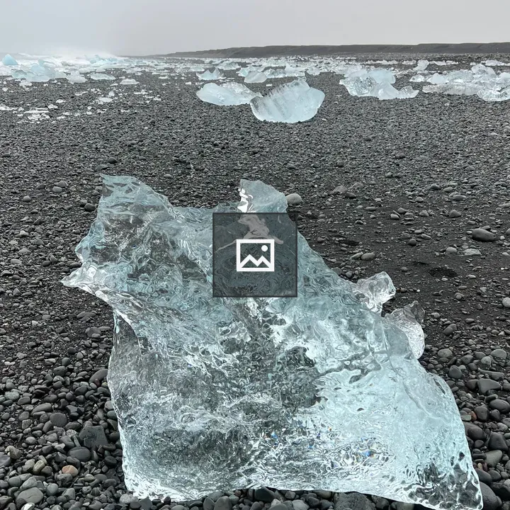 Ice on Diamond Beach