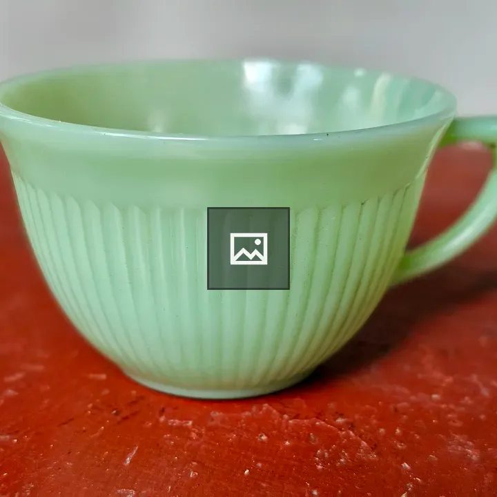 Pastel Green Ribbed Cup