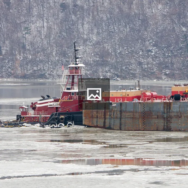 Tugboat and barge on Hudson River