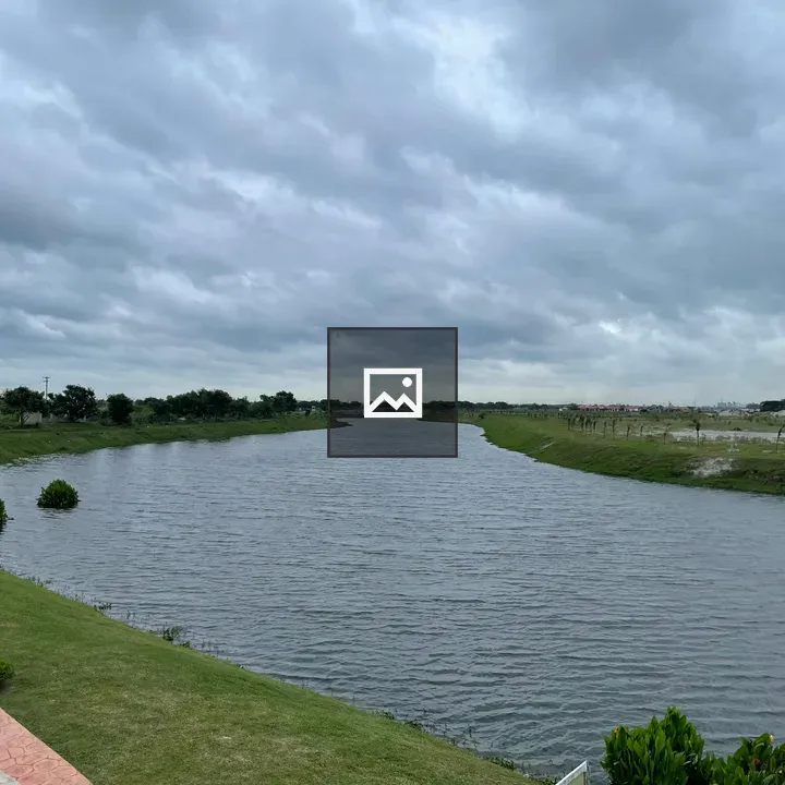 Lakeside clouds at Jalshiri Park