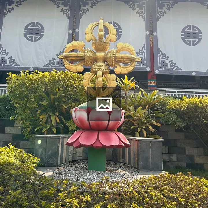 Decorative garden lotus sculpture