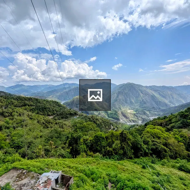 Mountain landscape in Deurali