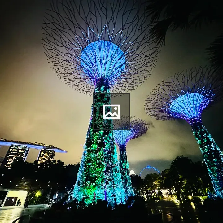 Colorful tree-like structure near Marina Bay