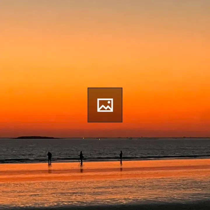 Mané Guen beach at sunset