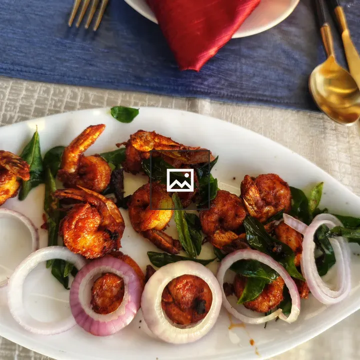Prawns with curry leaves