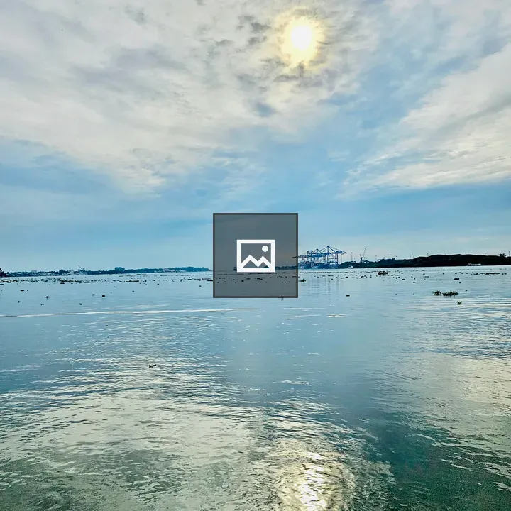 Sun and Sea Mouth Overbackwaters