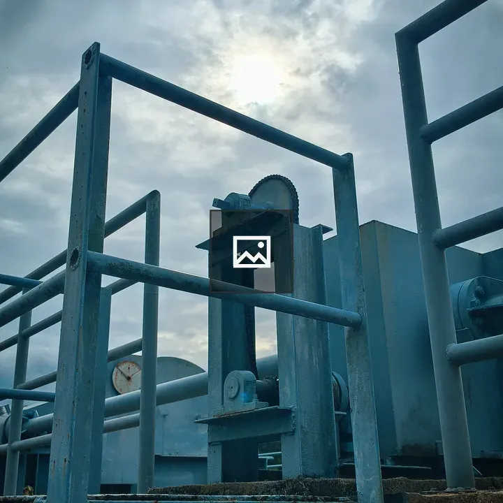 Dam shutter control at Thenmala Dam