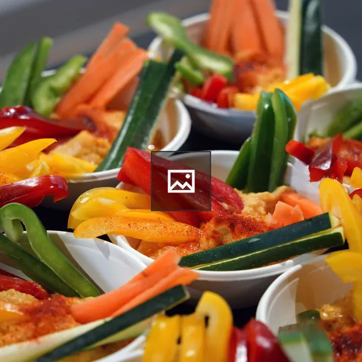 Hummus Bowls with Rainbow Vegetables