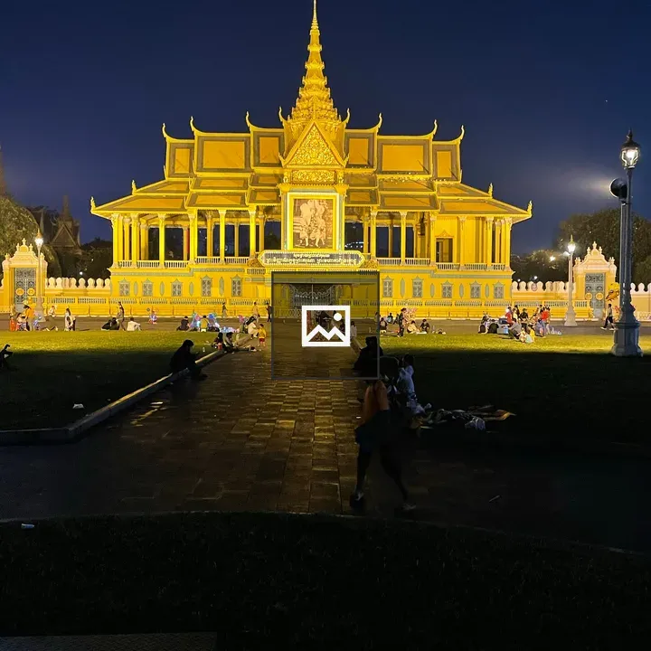 Night View of Phnom Penh Palace
