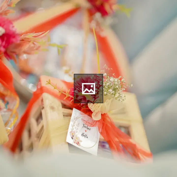 Wooden wedding gift with flowers