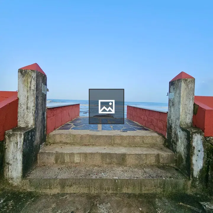 Old stone steps to the sea