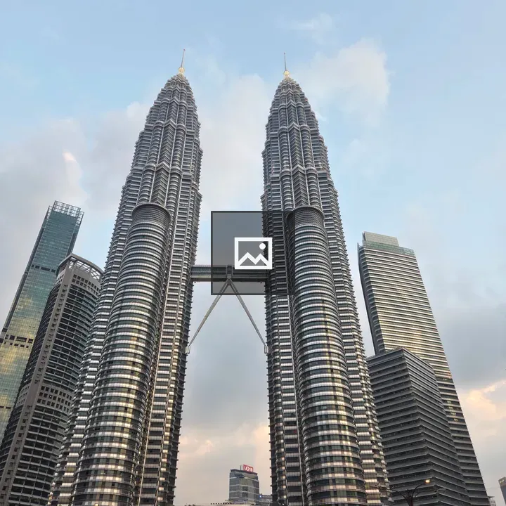 Twin skyscrapers with curved towers
